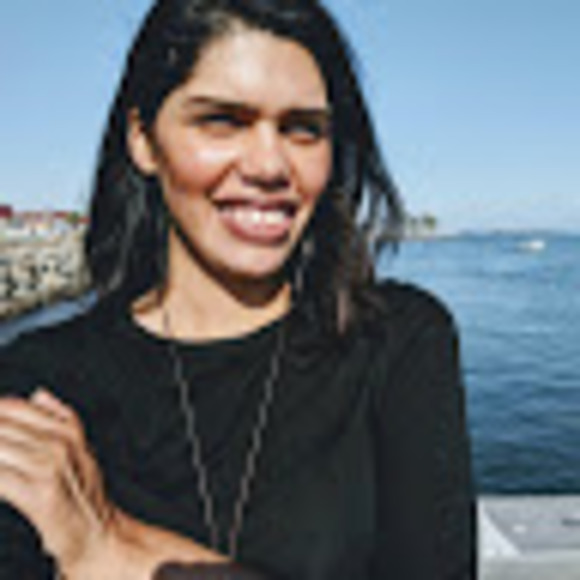 Meet your Posher, April - Picture 1 of 1